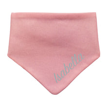 Lade das Bild in den Galerie-Viewer, Personalisiert Baby Halstuch mit Name bestickt für Mädchen - hellrosa