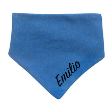 Lade das Bild in den Galerie-Viewer, Personalisiertes Baby Halstuch mit Name bestickt für Jungen - Jensblau