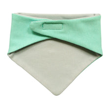 Lade das Bild in den Galerie-Viewer, Individuell Baby Halstuch mit Name bestickt unisex - Tuerkis